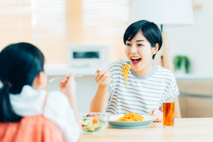 顎関節症を治療して快適に食事ができるようになった女性