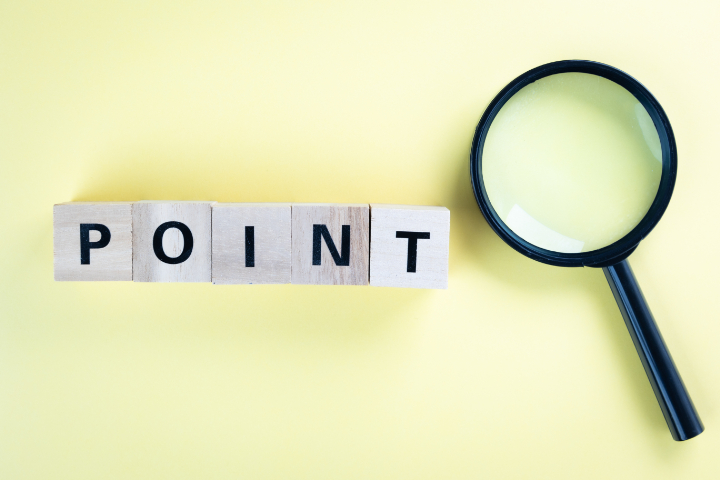 インビザライン矯正後の後戻りを防ぐためのポイントを伝えるイメージ