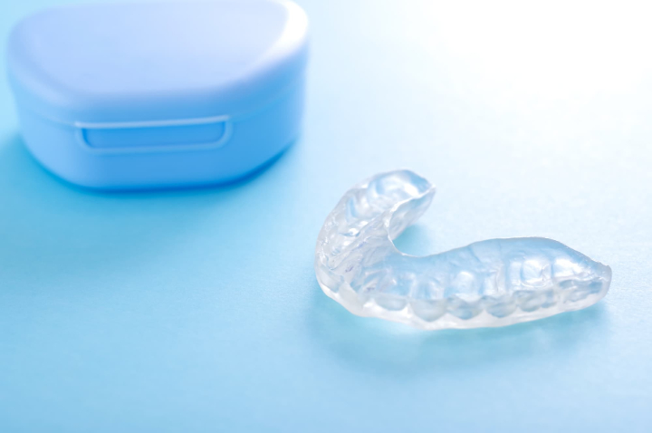 顎関節症の治療法であるスプリント療法のマウスピース